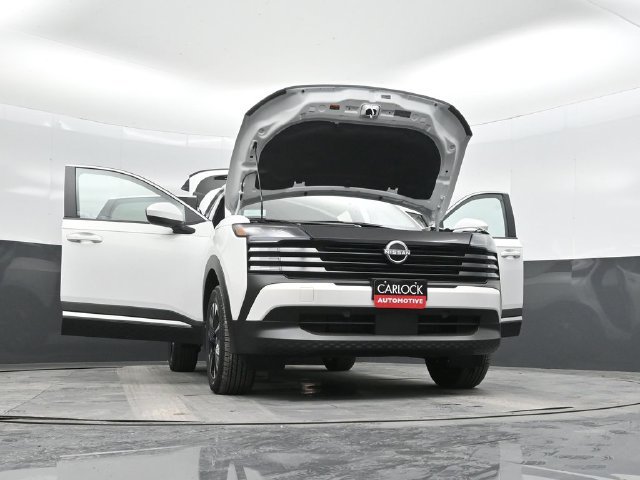 Used 2025 Nissan Kicks SV AWD/4WD image 53