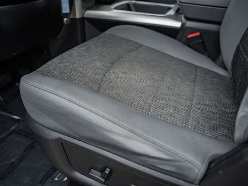 Used 2016 RAM 2500 Big Horn w/ Black Appearance Group image 42