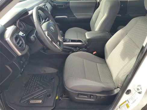 Used 2022 Toyota Tacoma SR5 image 5