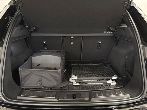 Used 2023 Land Rover Range Rover Evoque R-Dynamic S image 31