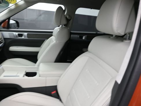 Certified 2024 Hyundai Santa Fe Calligraphy image 11