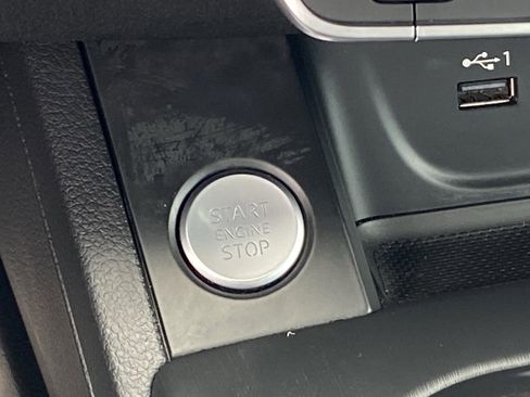 Used 2019 Audi A4 2.0T Premium FWD image 24