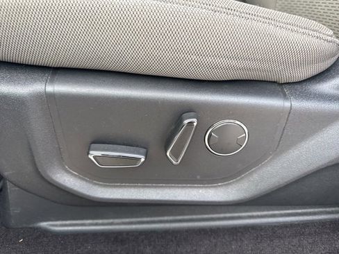 Used 2018 Ford F150 XLT w/ Equipment Group 302A Luxury image 26