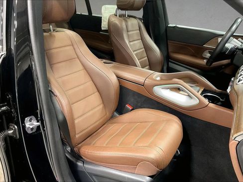 Used 2024 Mercedes-Benz GLS 450 4MATIC image 30