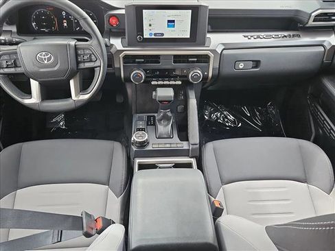 Used 2025 Toyota Tacoma TRD Off-Road image 16