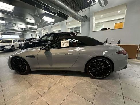 Certified 2024 Mercedes-Benz SL 63 AMG 4MATIC image 32