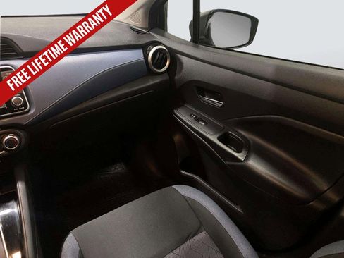 Used 2025 Nissan Versa SV w/ Trunk Package FWD image 21