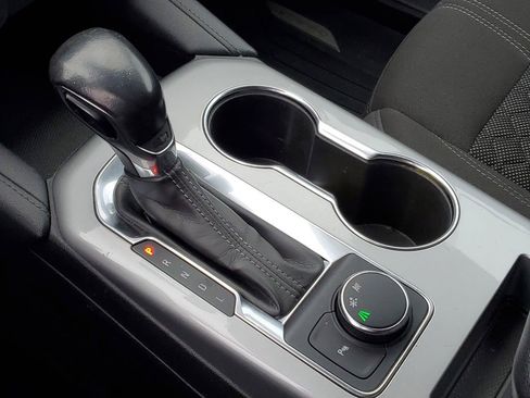 Used 2020 Chevrolet Blazer LT image 19