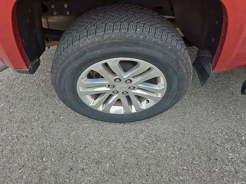 Used 2016 GMC Canyon SLT w/ Driver Alert Package image 12