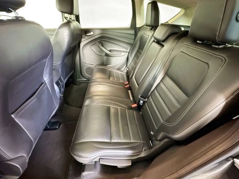 Used 2017 Ford Escape Titanium image 22