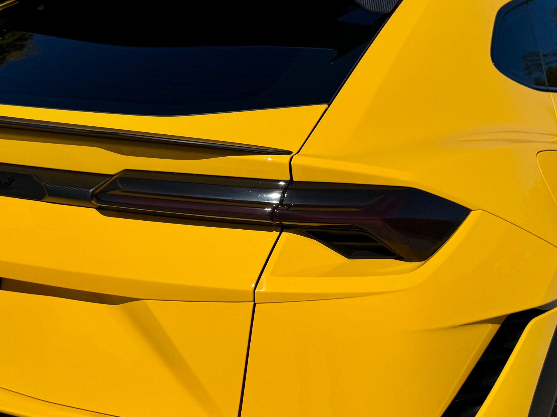 Used 2024 Lamborghini Urus Performante AWD/4WD image 86