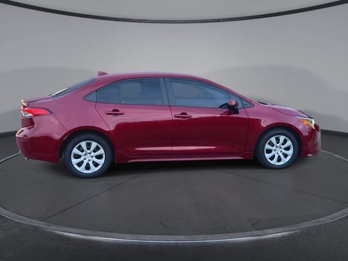 Used 2024 Toyota Corolla LE FWD image 9
