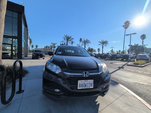 Used 2018 Honda HR-V EX image 31