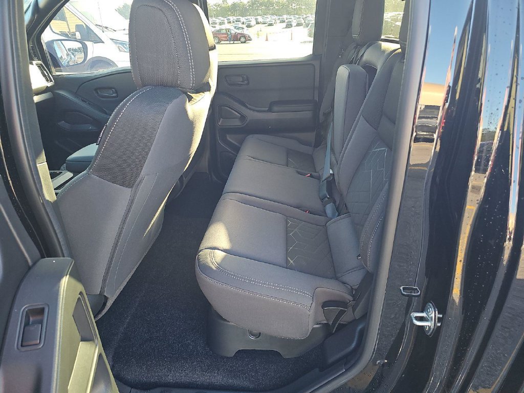 Certified 2026 Nissan Frontier SV w/ All-Weather Content Package AWD/4WD image 14