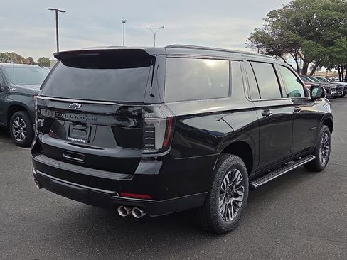 New 2026 Chevrolet Suburban Z71 w/ Comfort Package image 4