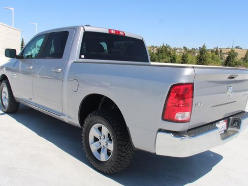Used 2021 RAM 1500 Classic SLT AWD/4WD image 5