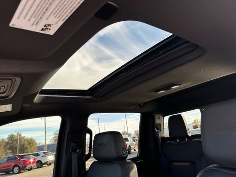 Used 2024 GMC Sierra 2500 AT4 w/ AT4 Premium Plus Package image 30