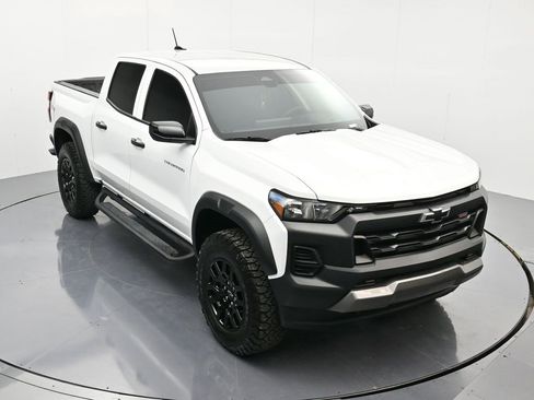 Certified 2024 Chevrolet Colorado Trail Boss w/ Advanced Trailering Package image 30