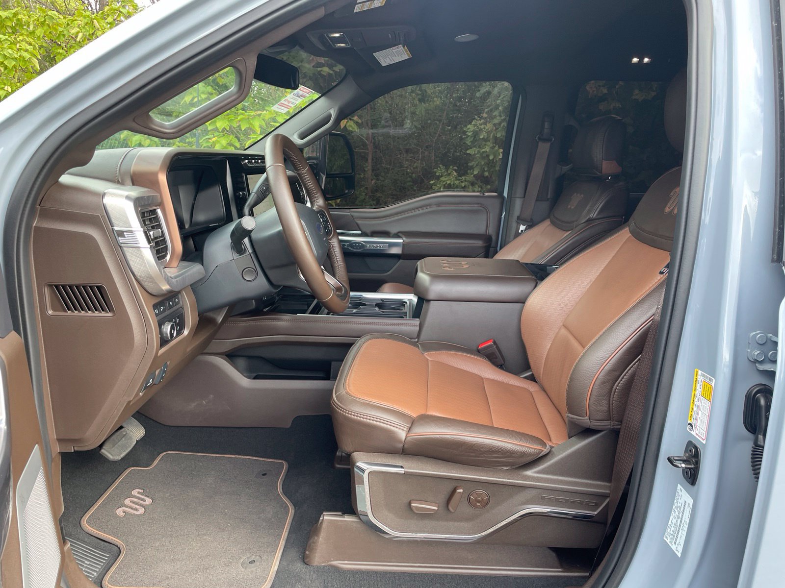 Used 2024 Ford F350 King Ranch w/ Chrome Package AWD/4WD image 15