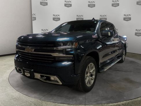 Used 2019 Chevrolet Silverado 1500 High Country w/ Technology Package AWD/4WD image 7
