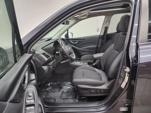 Used 2019 Subaru Forester Premium w/ Popular Package #1 AWD/4WD image 12