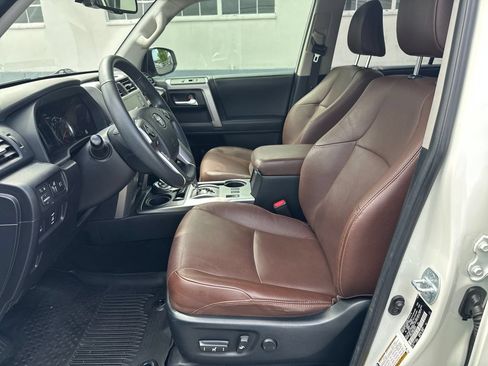 Used 2021 Toyota 4Runner Limited AWD/4WD image 12