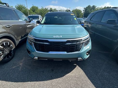 Certified 2025 Kia Seltos S AWD/4WD image 2