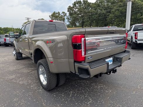 Used 2026 Ford F450 Platinum w/ Platinum Plus Package AWD/4WD image 2