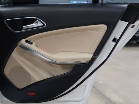 Used 2019 Mercedes-Benz CLA 250 image 18
