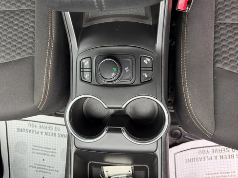 Used 2019 GMC Terrain SLE w/ Driver Convenience Package FWD image 19