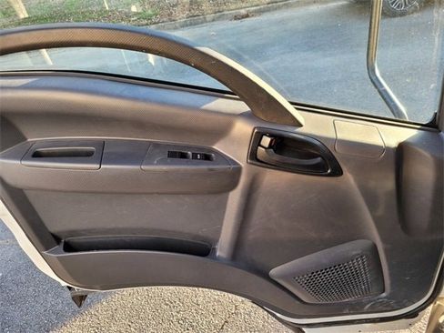 New 2025 Chevrolet Low Cab Forward image 35