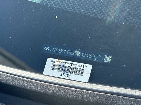 Used 2025 Toyota Corolla SE image 9