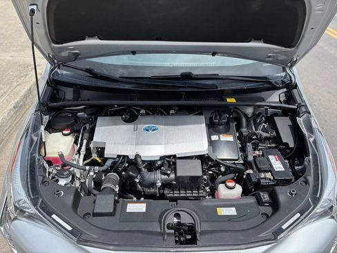 Used 2016 Toyota Prius Four FWD image 20
