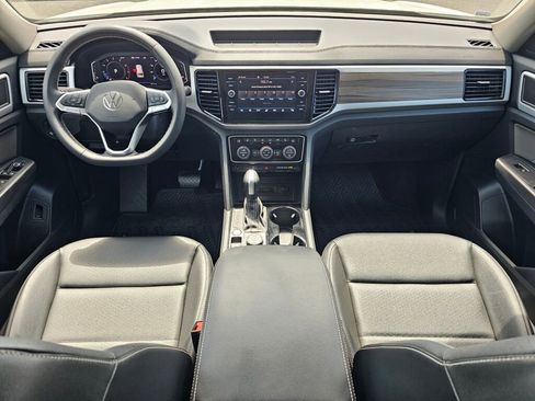 Certified 2023 Volkswagen Atlas SEL AWD/4WD image 8