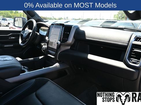 Used 2025 RAM 1500 Laramie image 32