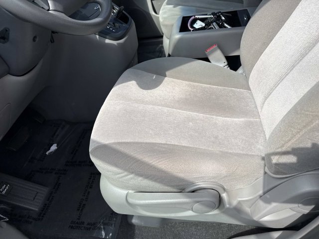Used 2014 Kia Sedona LX FWD image 12