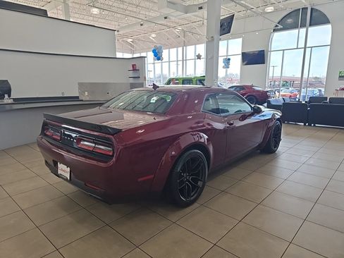 Used 2023 Dodge Challenger SRT Hellcat image 7
