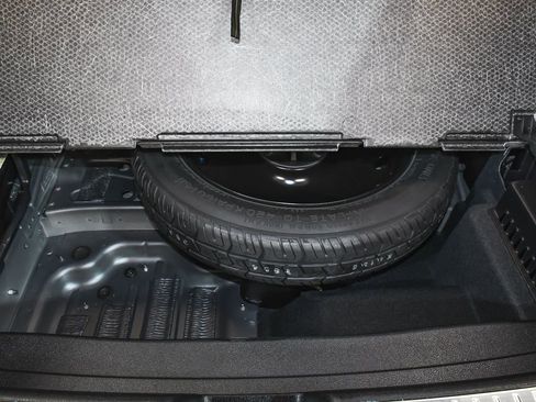 Used 2023 Mercedes-Benz GLC 300 4MATIC Coupe image 70