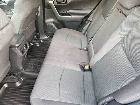 Used 2023 Toyota RAV4 LE FWD image 29