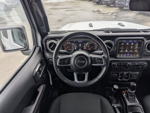 Used 2023 Jeep Wrangler Sahara w/ Cold Weather Group image 3