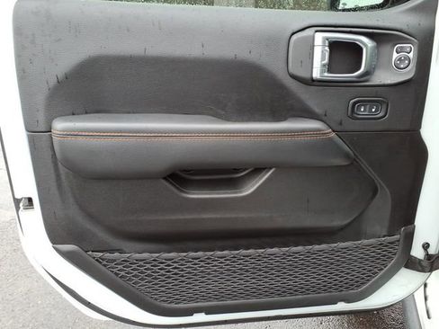 Certified 2023 Jeep Gladiator Mojave image 10