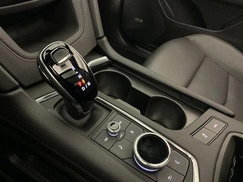 Used 2026 Cadillac XT5 Sportv w/ LPO, Floor Liner Package AWD/4WD image 19
