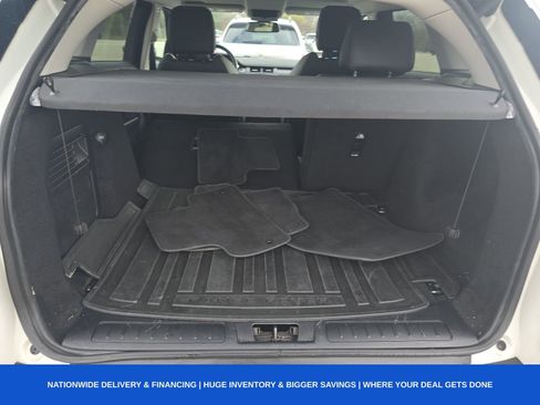 Used 2019 Land Rover Range Rover Evoque SE image 11