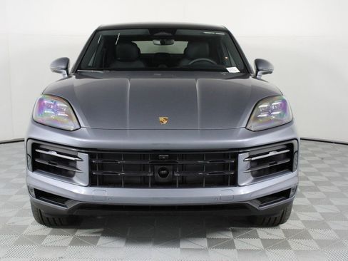 New 2026 Porsche Cayenne Coupe AWD/4WD image 10