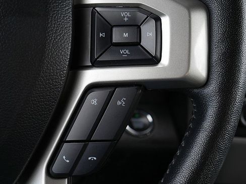 Used 2020 Ford F150 Lariat w/ Equipment Group 502A Luxury image 34