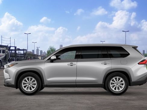 New 2026 Toyota Grand Highlander XLE FWD image 4