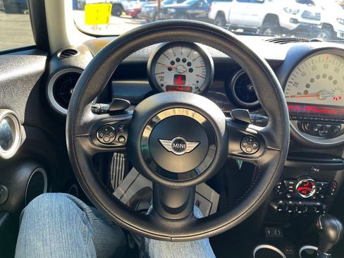 Used 2013 MINI Cooper S image 16
