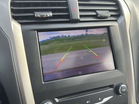 Used 2013 Ford Fusion SE FWD image 19