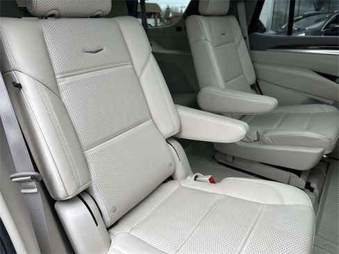 Certified 2025 Cadillac Escalade Sport Platinum w/ LPO, Floor Liner Package image 25
