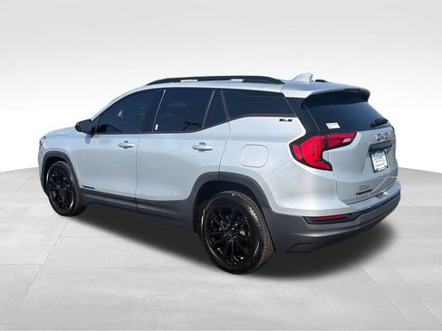 Used 2021 GMC Terrain SLE w/ Driver Convenience Package FWD image 3